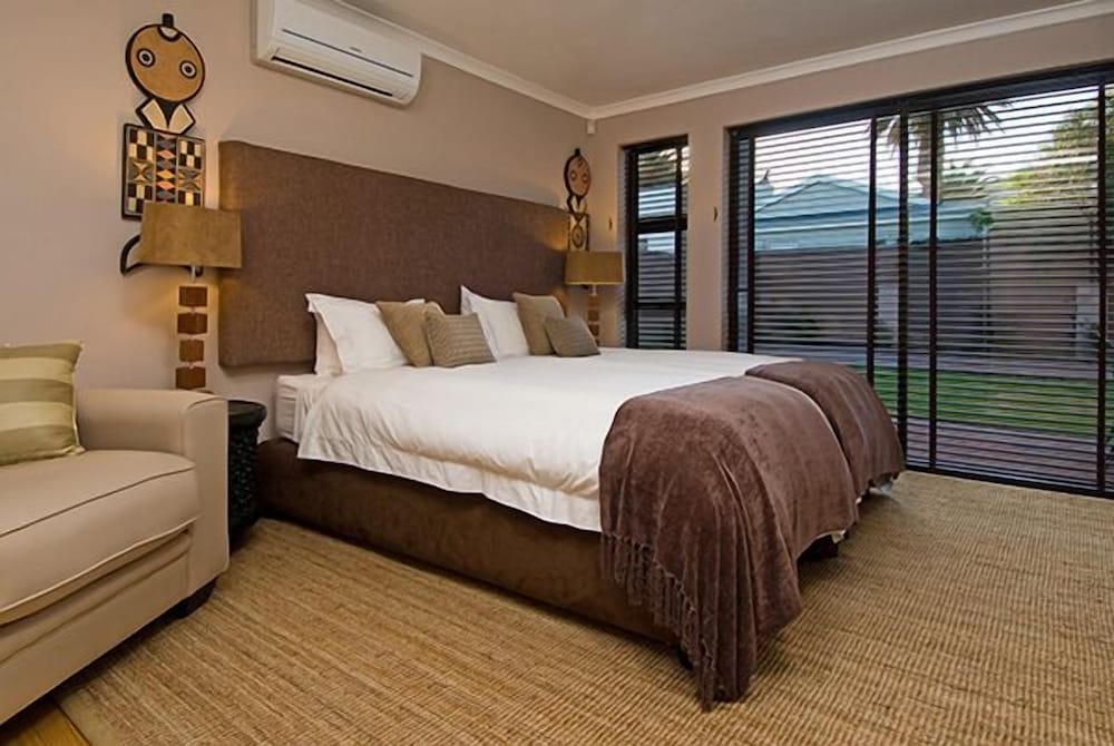 Фото Whale Away Guest House