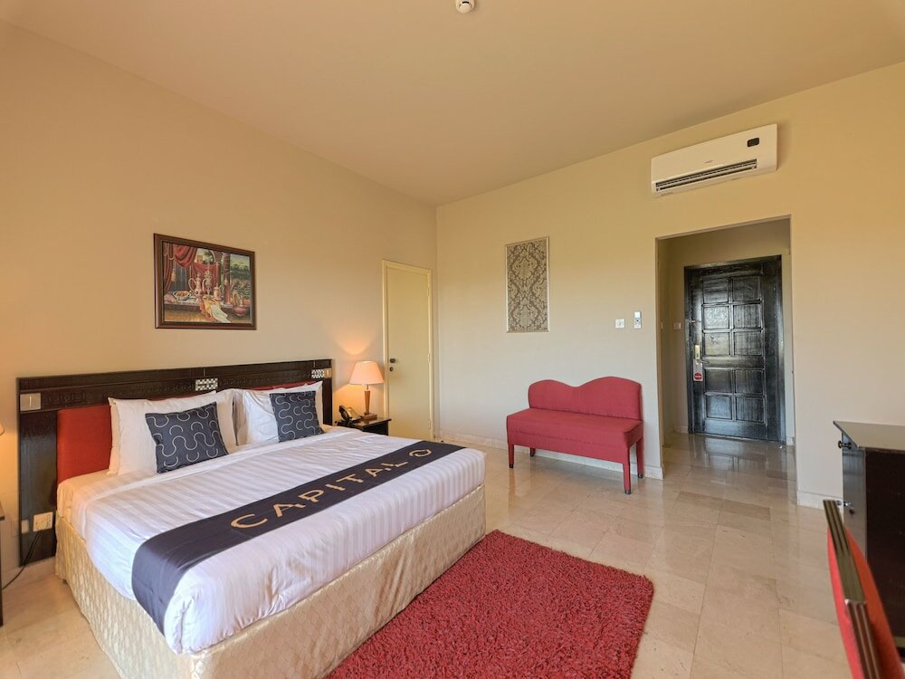 Фото Capital O133 Al Sawadi Beach Resort & SPA