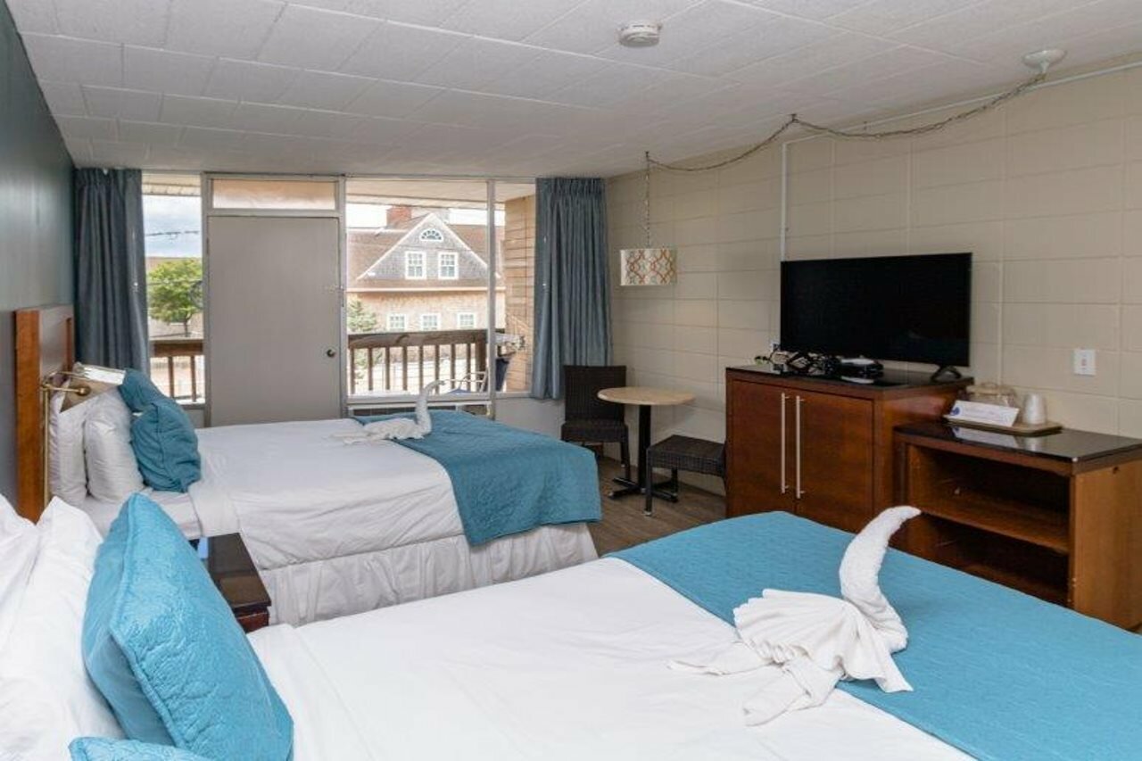 Фото Charlroy Motel