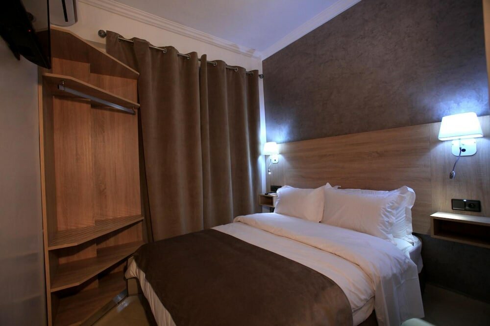 Фото Hôtel Ichbilia