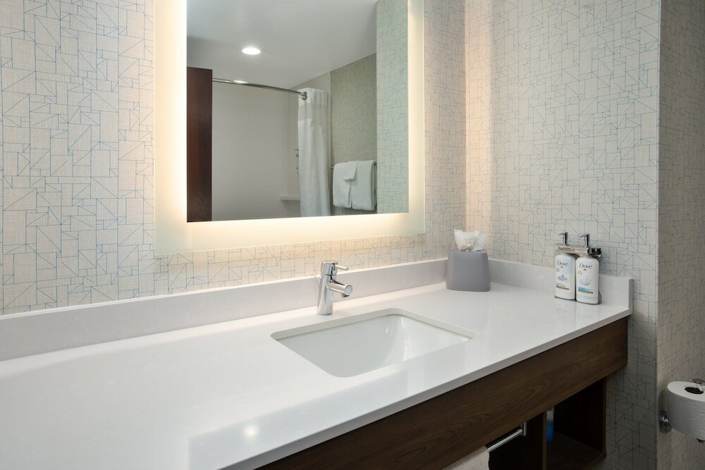 Фото Holiday Inn Express & Suites Rochester Webster, an Ihg Hotel