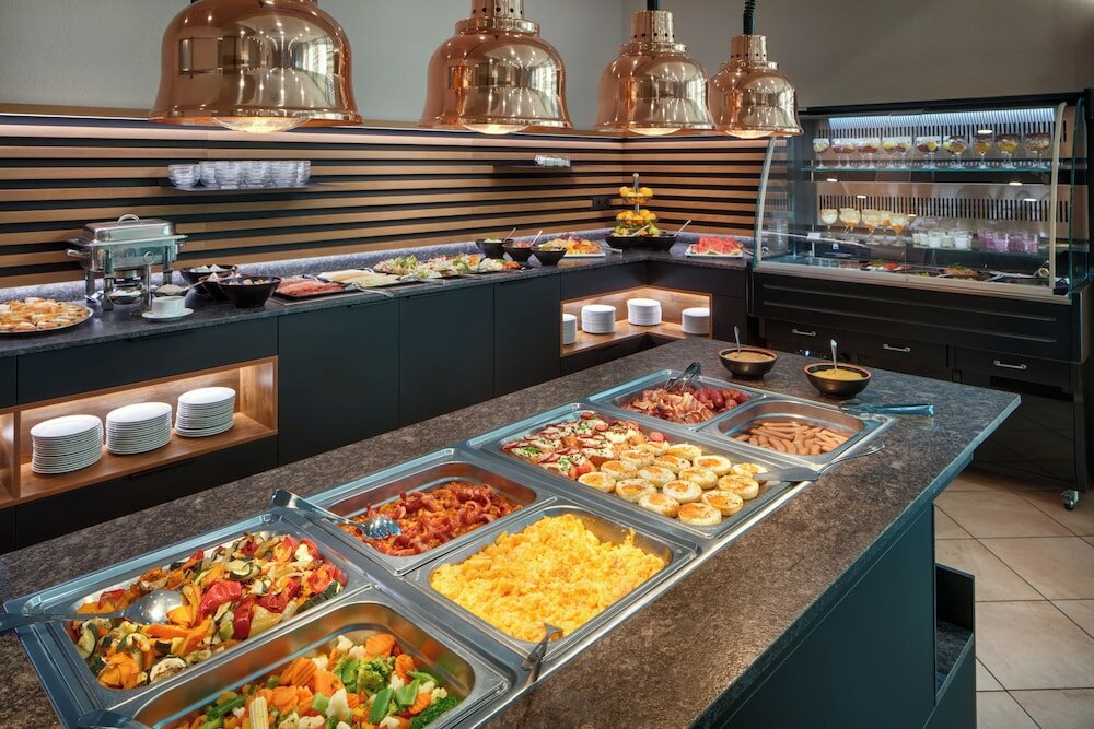 Фото Avanti Hotel Brno