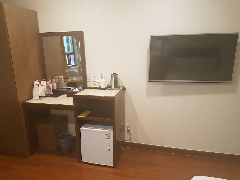 Фото Youngbin Hotel