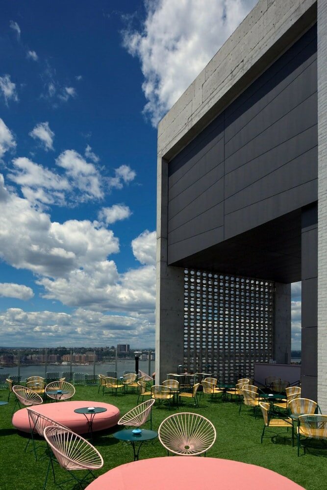 Фото The Standard High Line