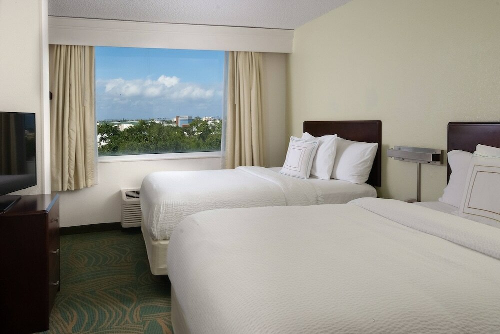 Фото SpringHill Suites Marriott Ft Lauderdale Airport/Cruise Port