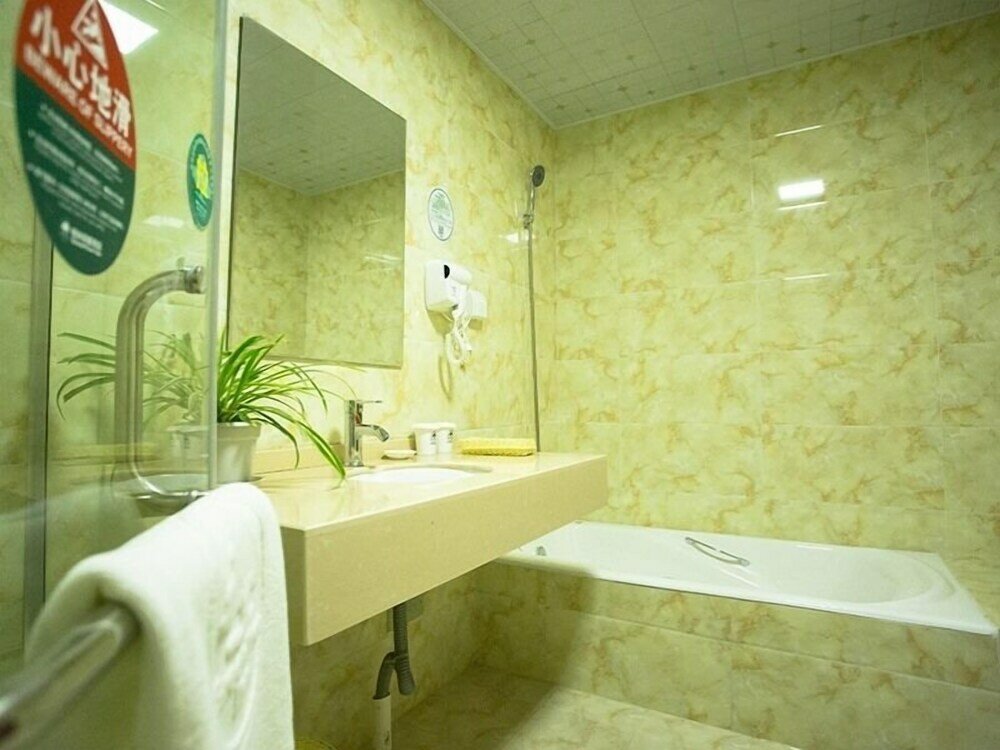 Фото GreenTree Inn SuZhou International Film City South JinShan Road Express Hotel