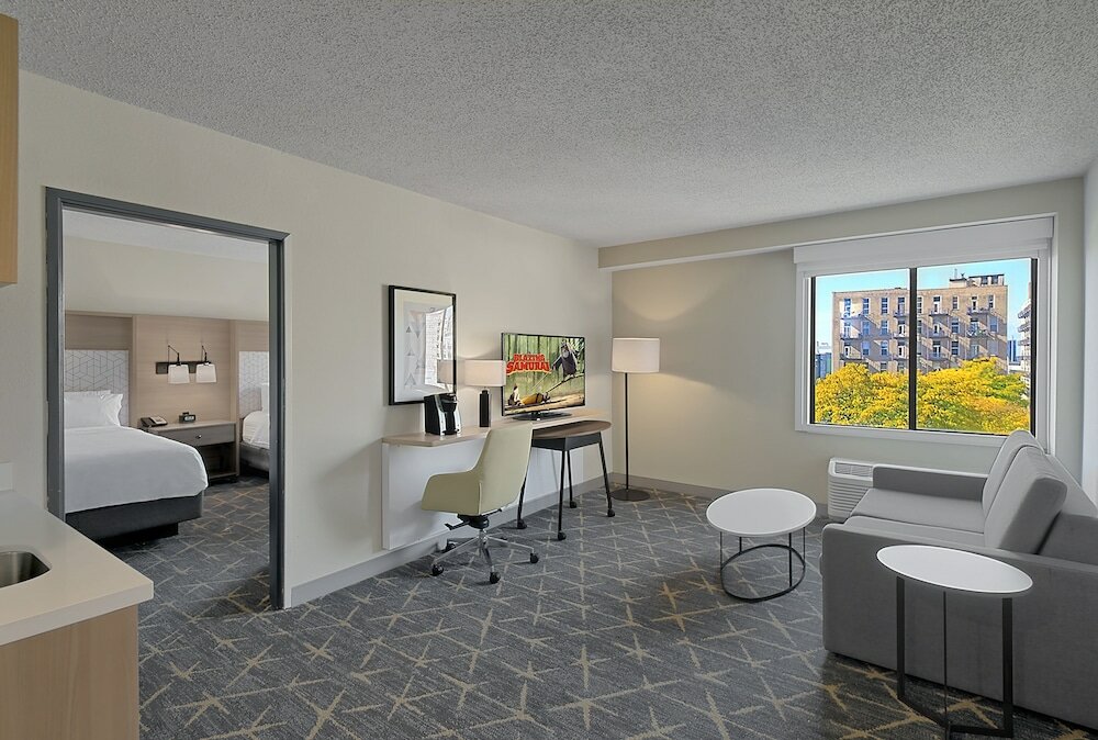 Фото Holiday Inn & Suites Chicago - Downtown