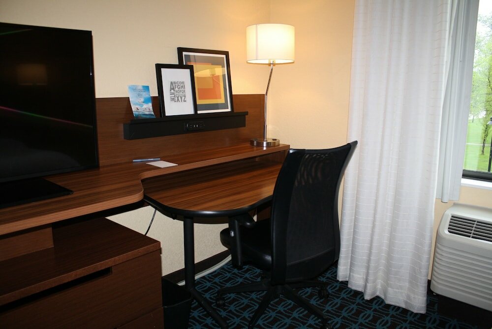 Фото Fairfield Inn & Suites by Marriott Detroit Lakes