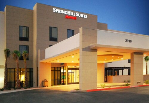 Гостиница SpringHill Suites Las Vegas North Speedway в Норт-Лас-Вегасе