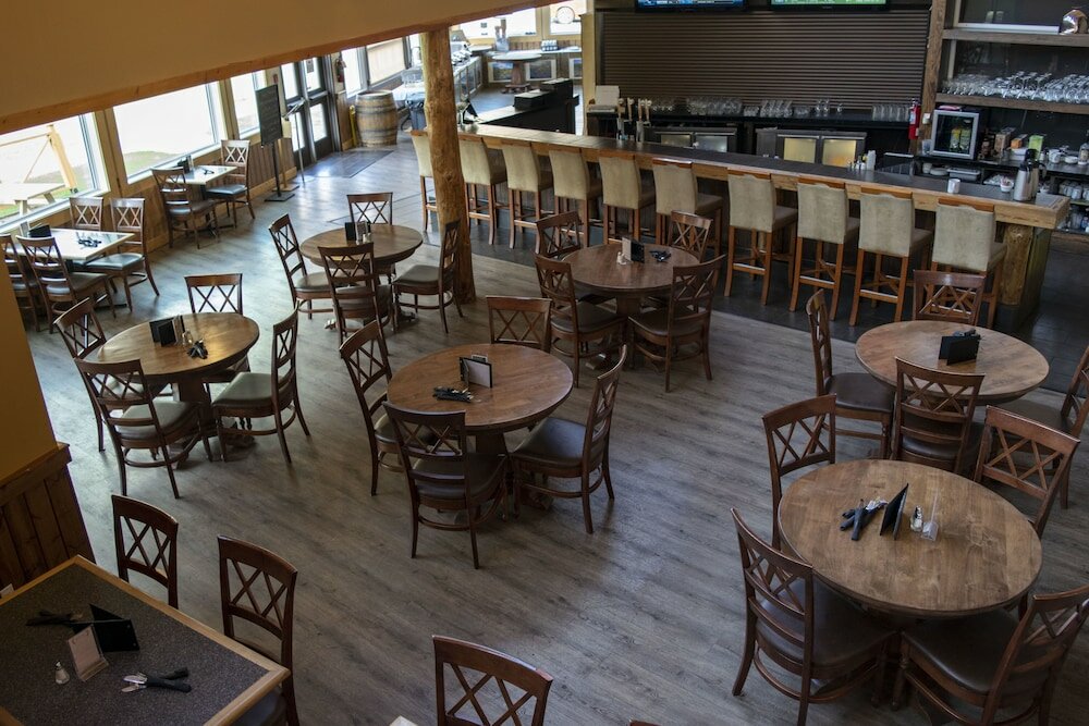 Фото Waterton Lakes Lodge Resort