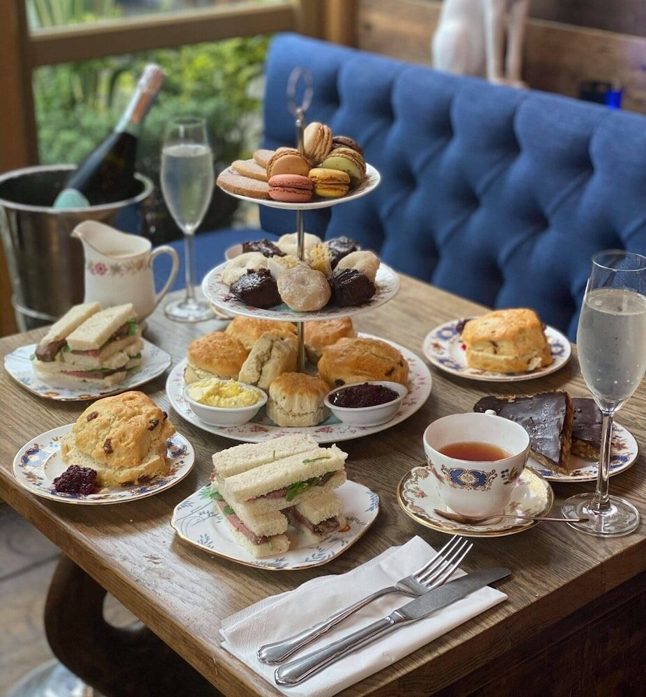 Фото The Knife and Cleaver