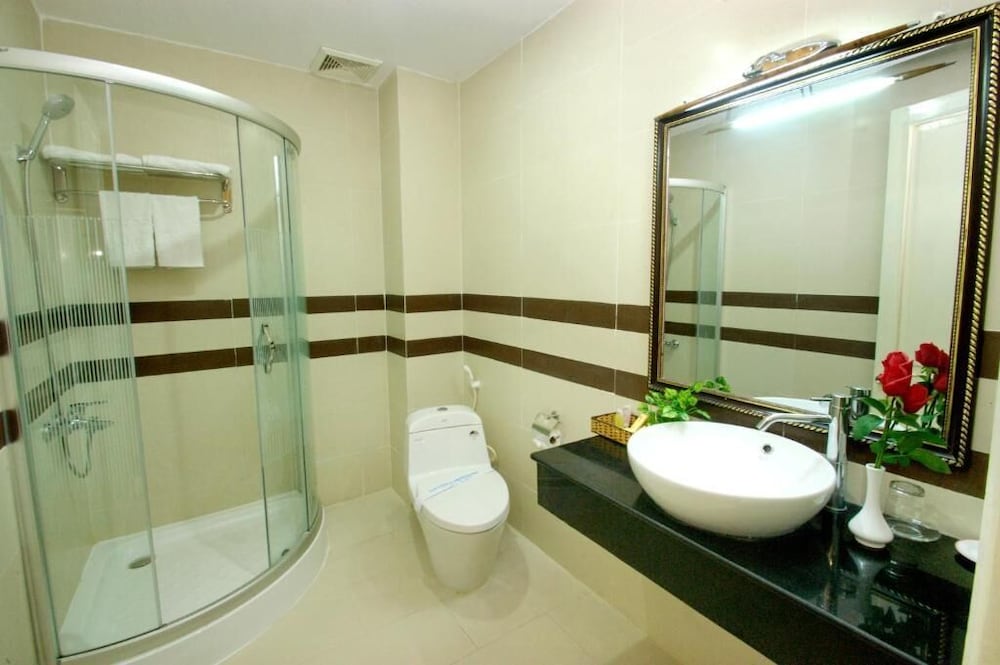 Фото Luxury Nha Trang Hotel