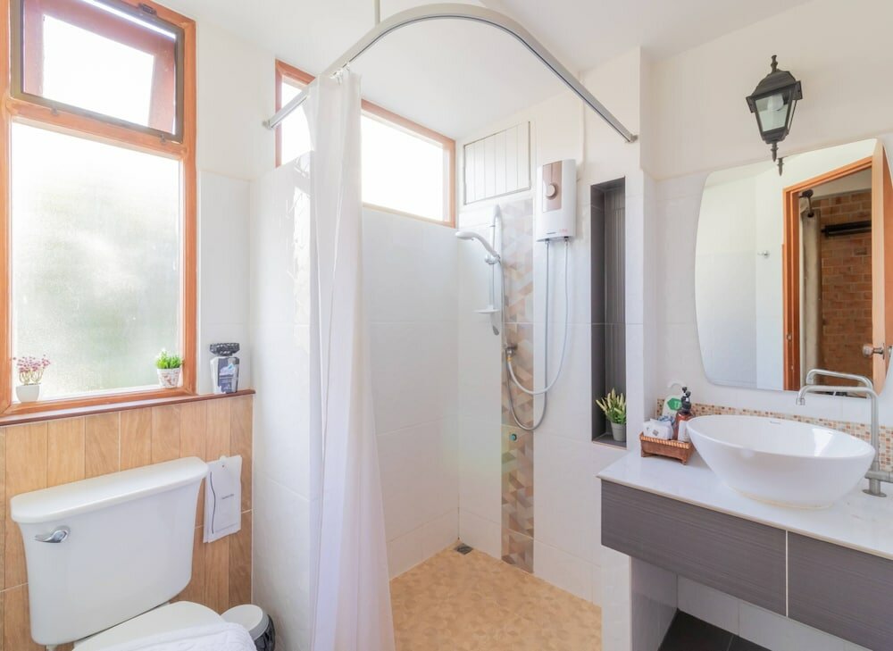 Фото Old City Wall Inn