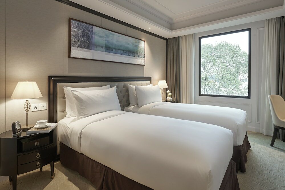 Фото Mai House Saigon Hotel