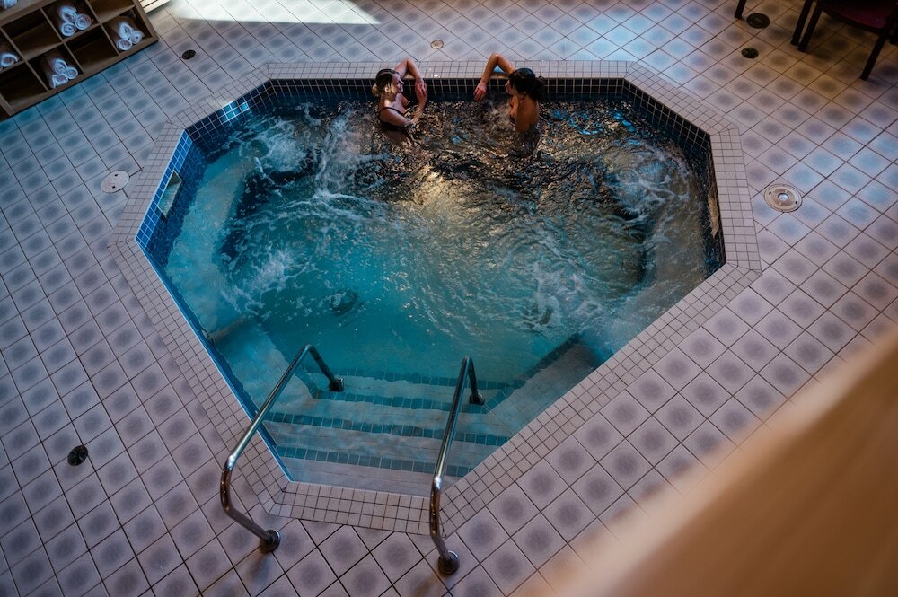 Фото Mountaineer Lodge