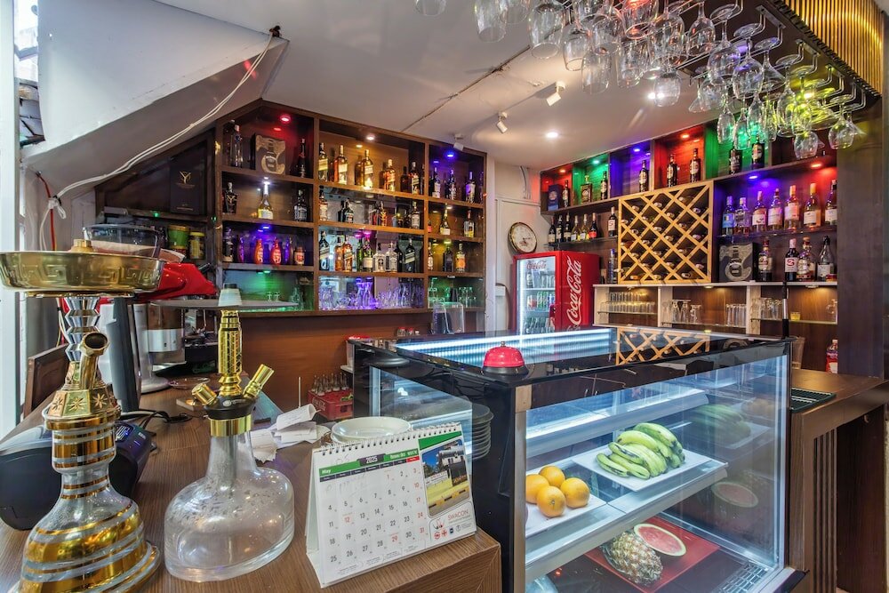 Фото Hotel Sapana Garden