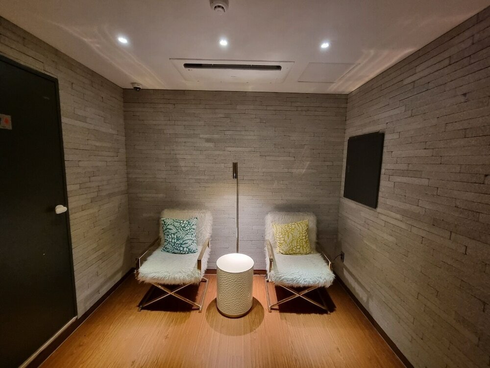 Фото Hound Hotel Seomyeon - Bumcheon