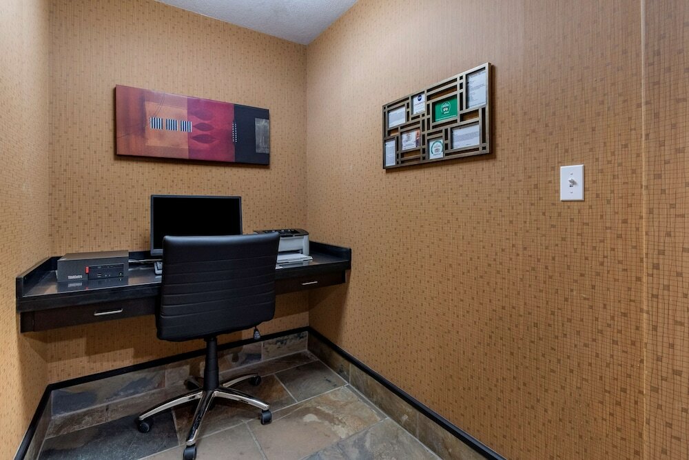 Фото Best Western Bonnyville Inn & Suites