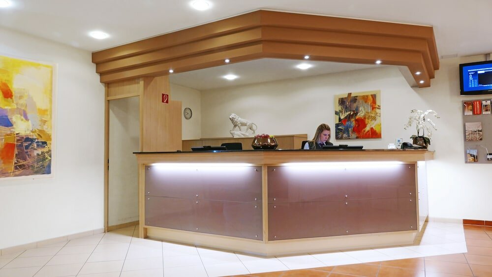 Фото Central Hotel Löwen