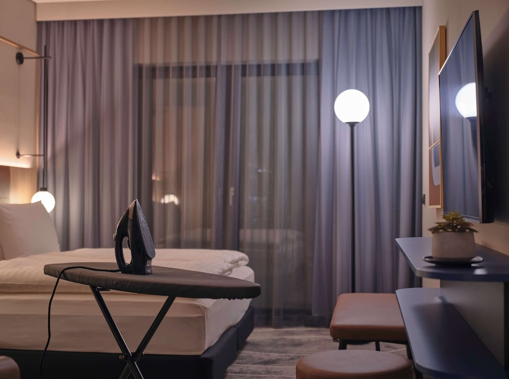 Фото Adina Apartment Hotel Wiesbaden