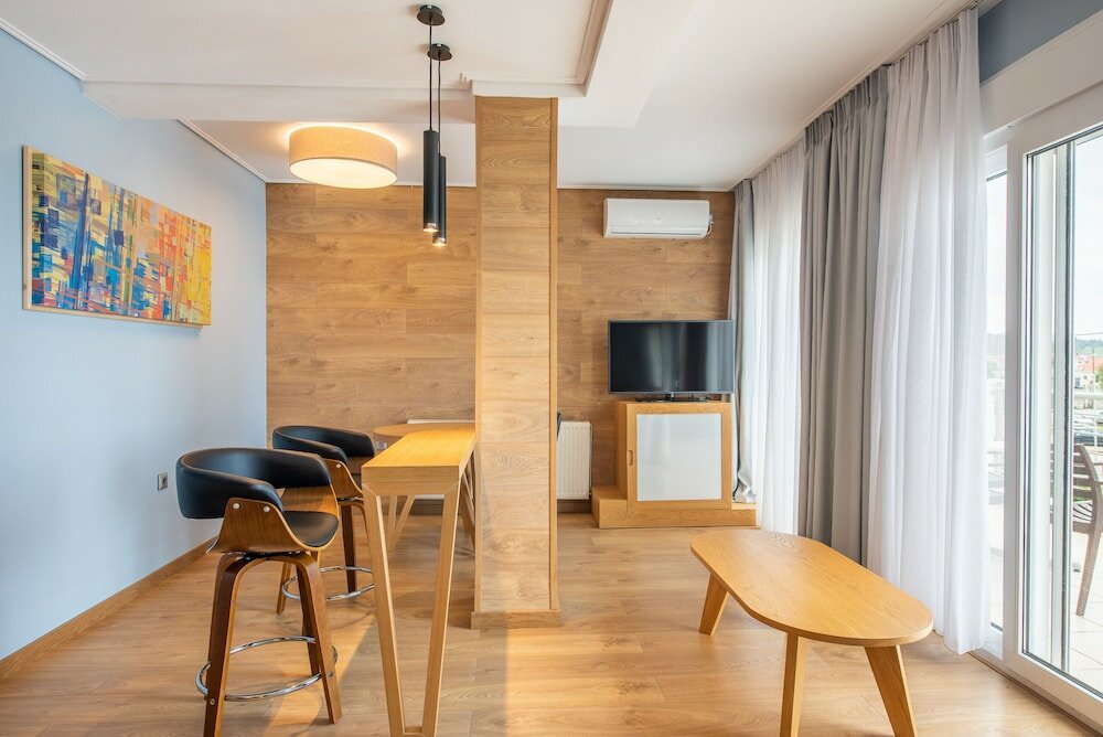 Фото Heliotrope Hotels