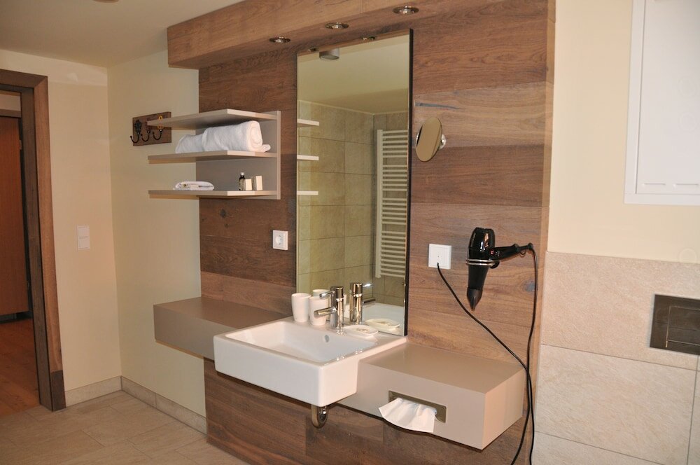 Фото Hezelhof Hotel