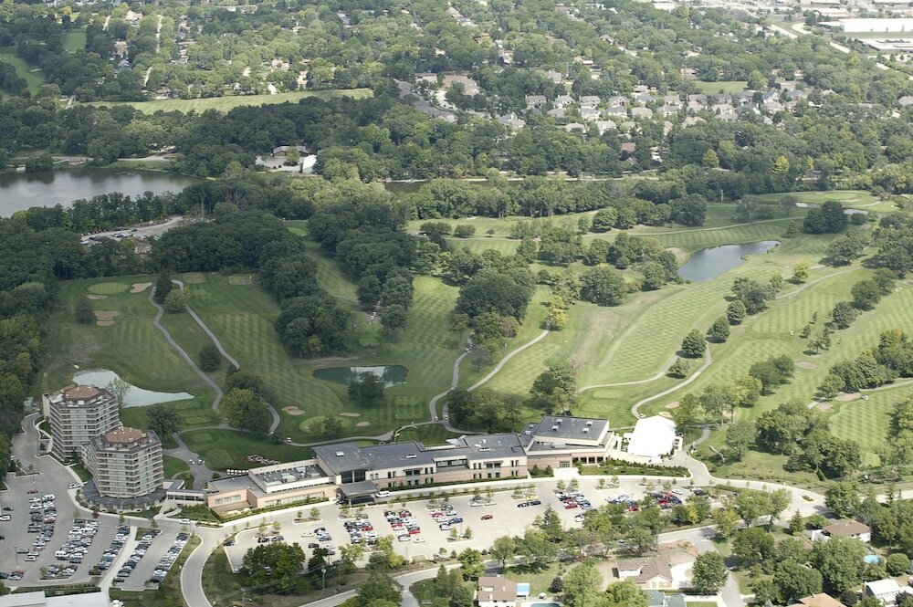 Фото Eaglewood Resort and SPA