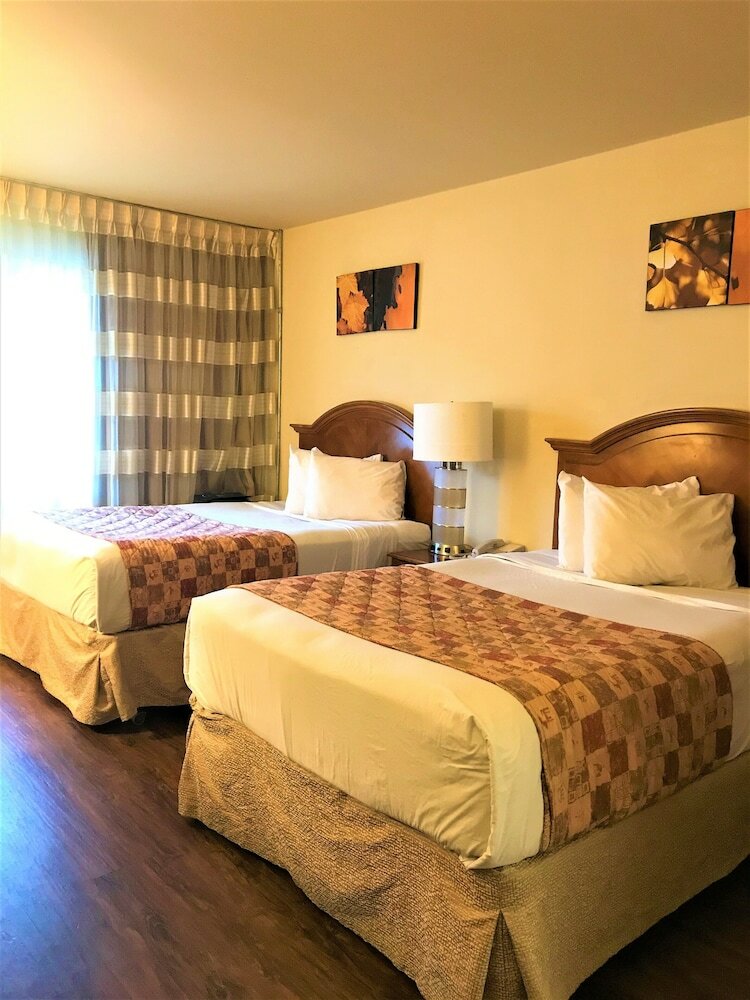 Фото Ramada by Wyndham Anchorage Downtown