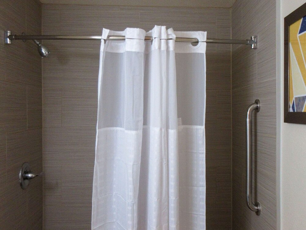 Фото Comfort Inn Gilroy