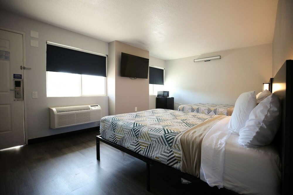 Фото Motel 6 Sacramento, Ca - Old Sacramento North