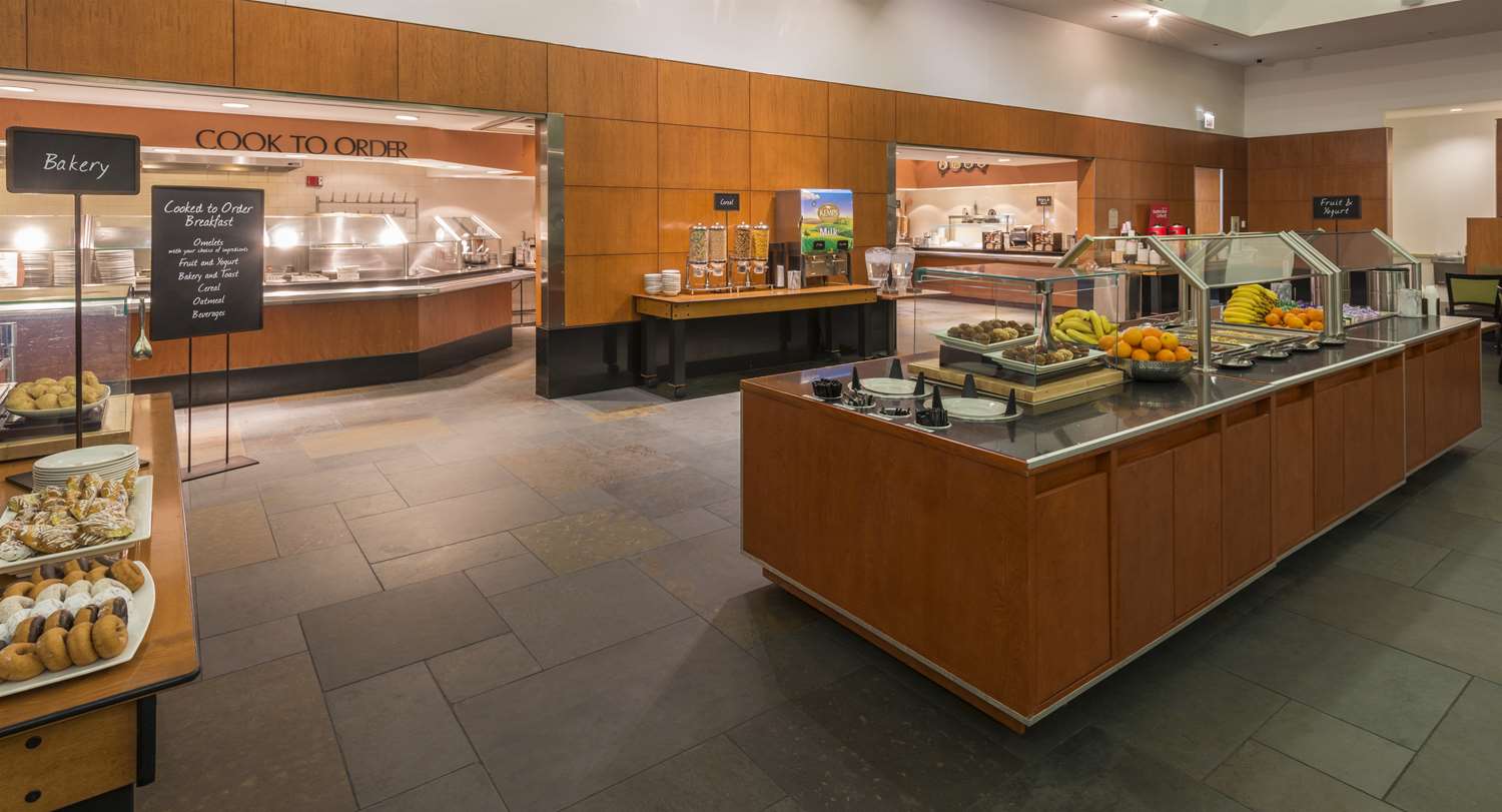 Фото Embassy Suites by Hilton Chicago Downtown Magnificent Mile