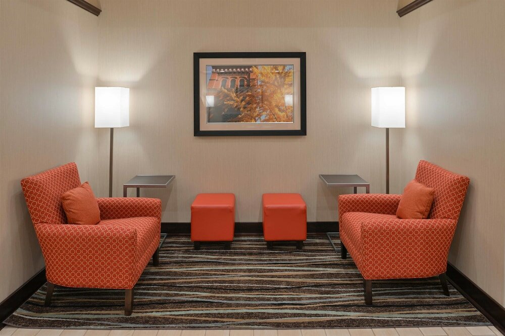 Фото Hampton Inn & Suites Mount Joy/Lancaster West