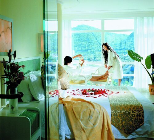 Гостиница Sunshine Resort Intime Sanya в Санье