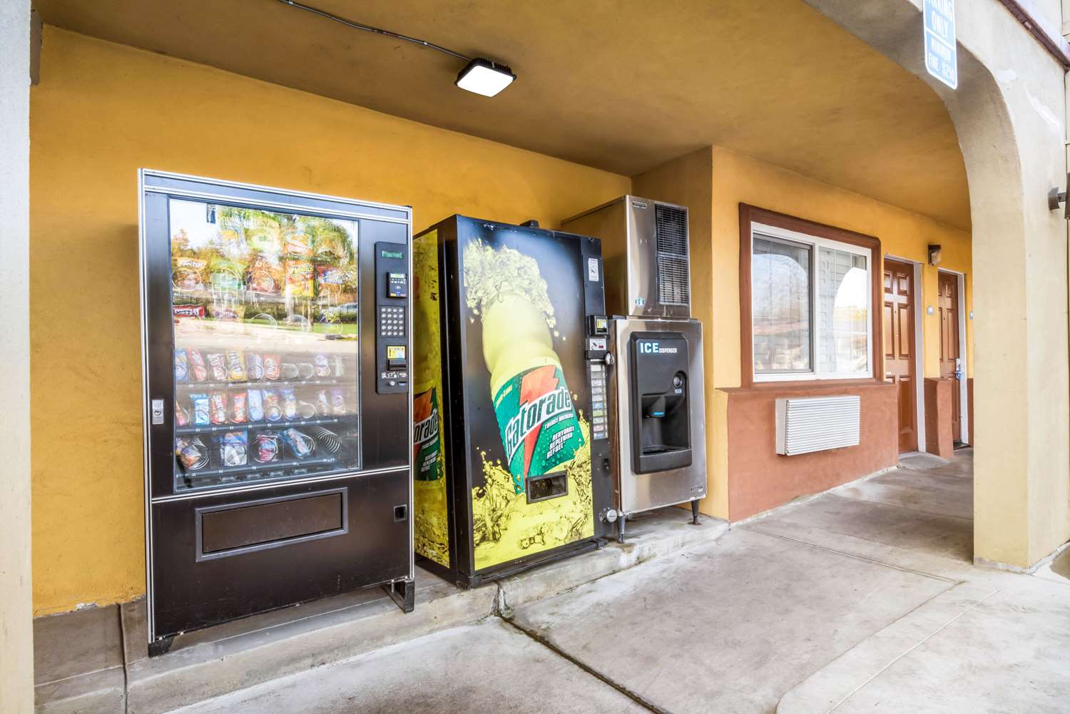 Фото Rodeway Inn Capitol