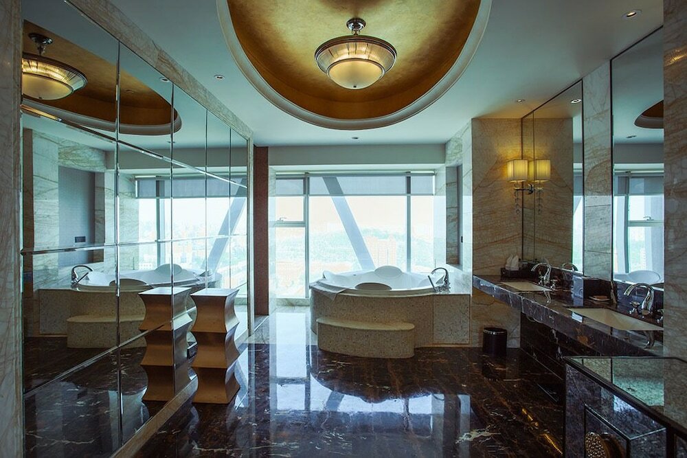 Фото Universal Hotel Urumqi