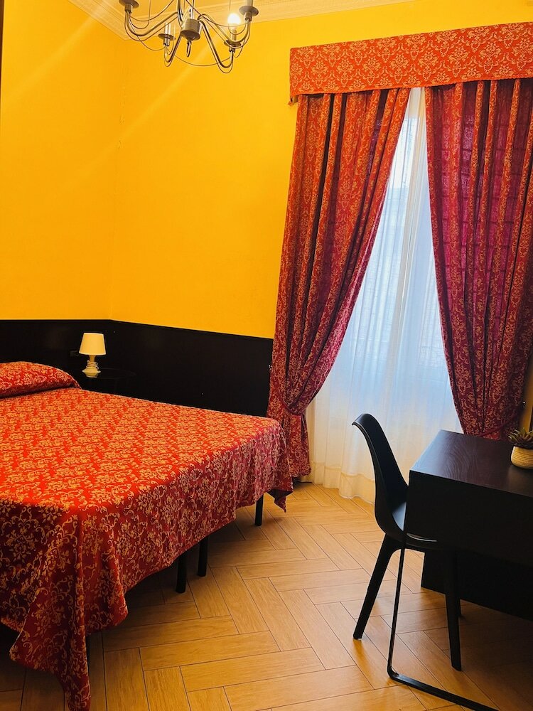 Фото Funny Palace Hostel