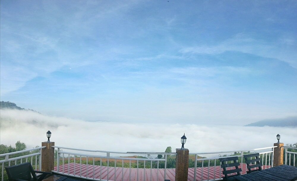 Фото Seemok Resort