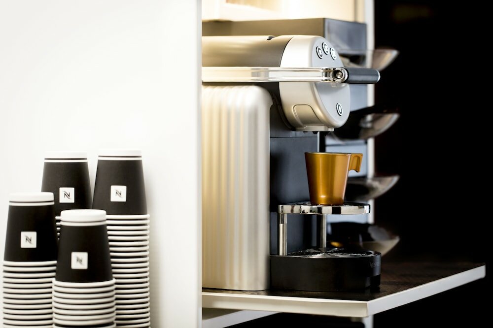 Фото Hostal Alhambra