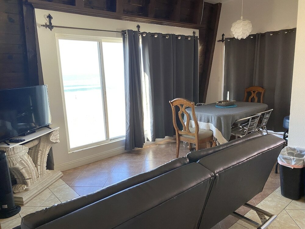 Фото The Shores Inn and Beach Houses