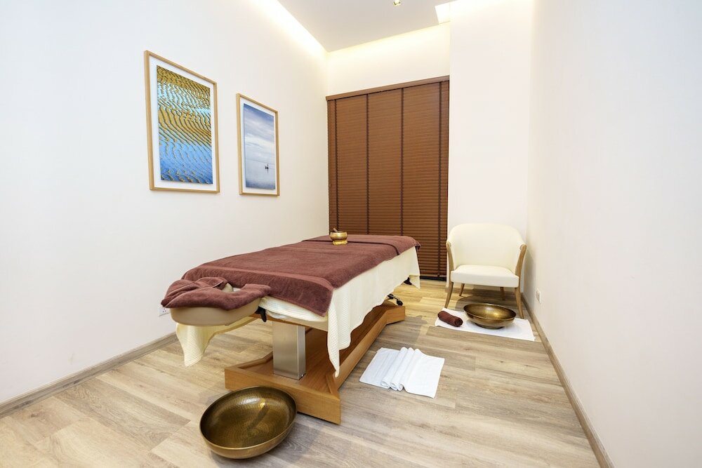 Фото Ocean's Creek Beach Hotel