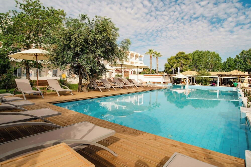 Фото Cavomarina Beach-Adults Only