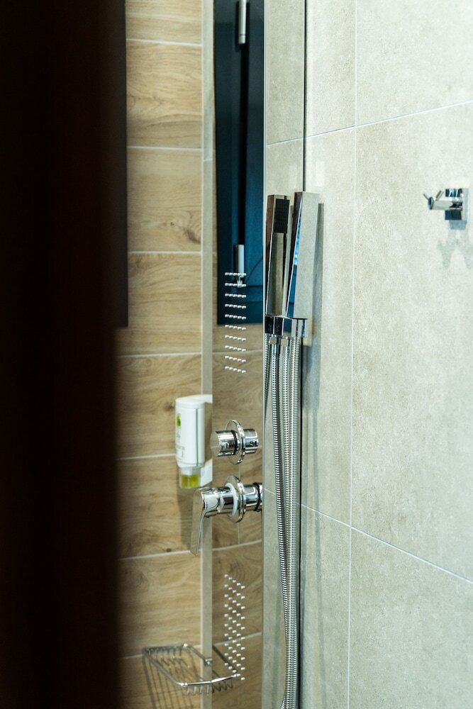 Фото Empress Luxury Residences