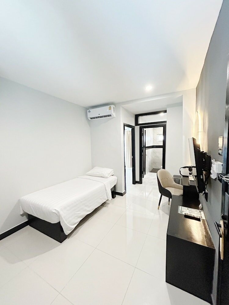 Фото Lhc Hotel and Resort