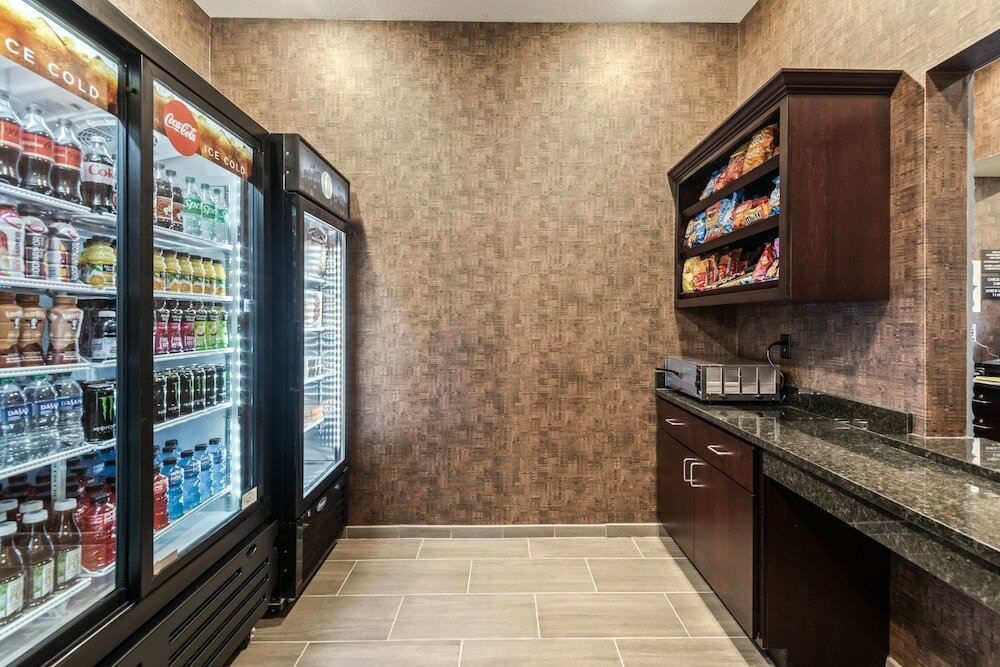 Фото Cobblestone Hotel & Suites - Cullman