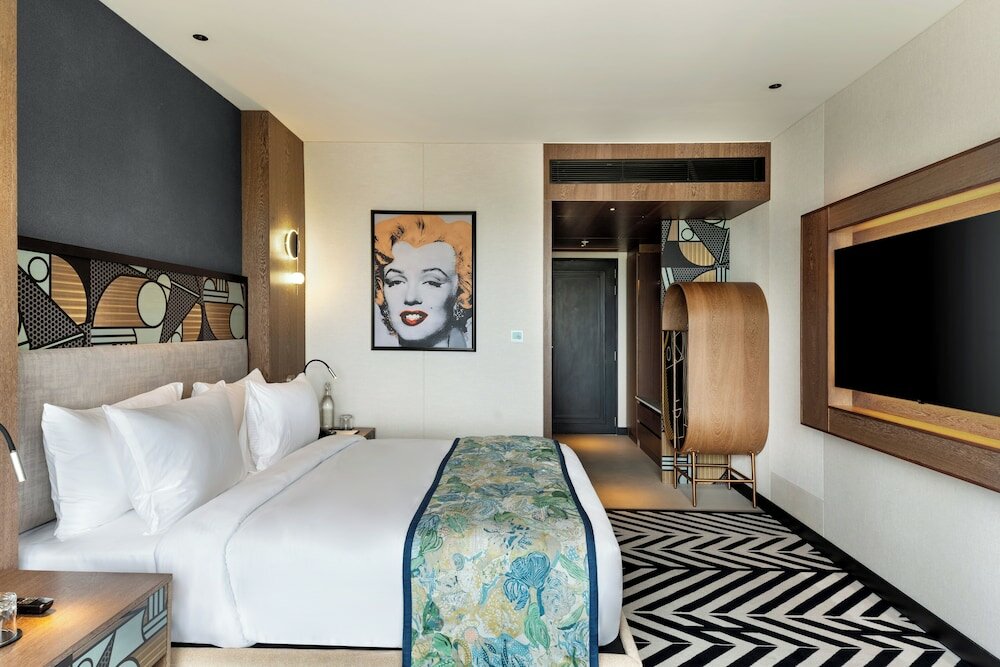 Фото Parallel Hotel