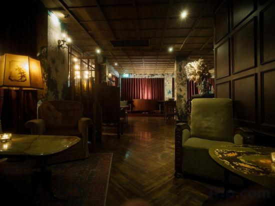 Фото Baan Tuk Din Hotel