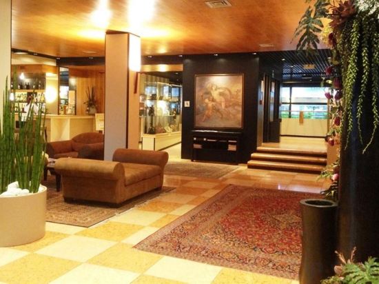 Фото Hotel Leopardi