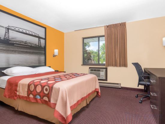 Фото Super 8 by Wyndham Rochester Mayo Clinic Area