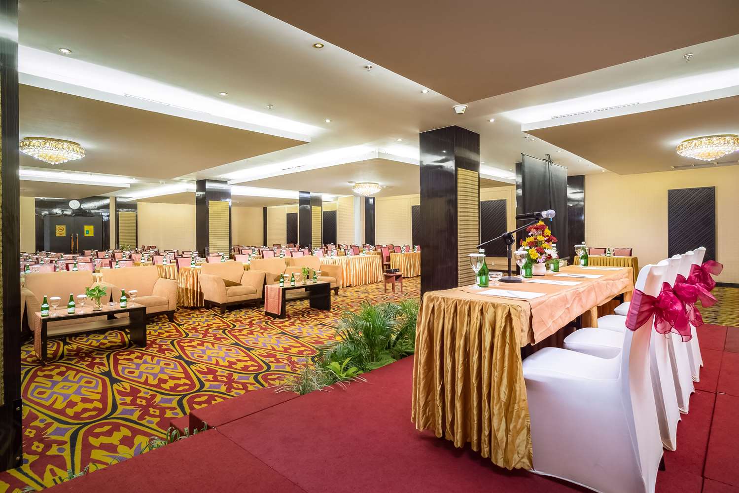 Фото Best Western Plus Makassar Beach