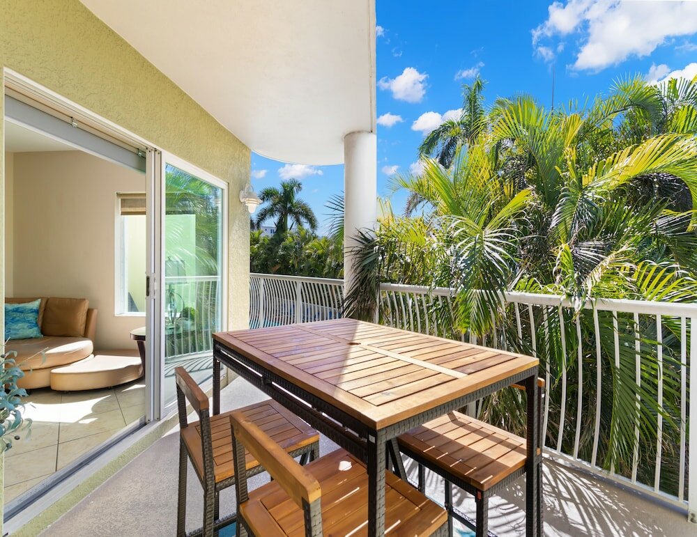 Фото Crystal Palms Beach Resort